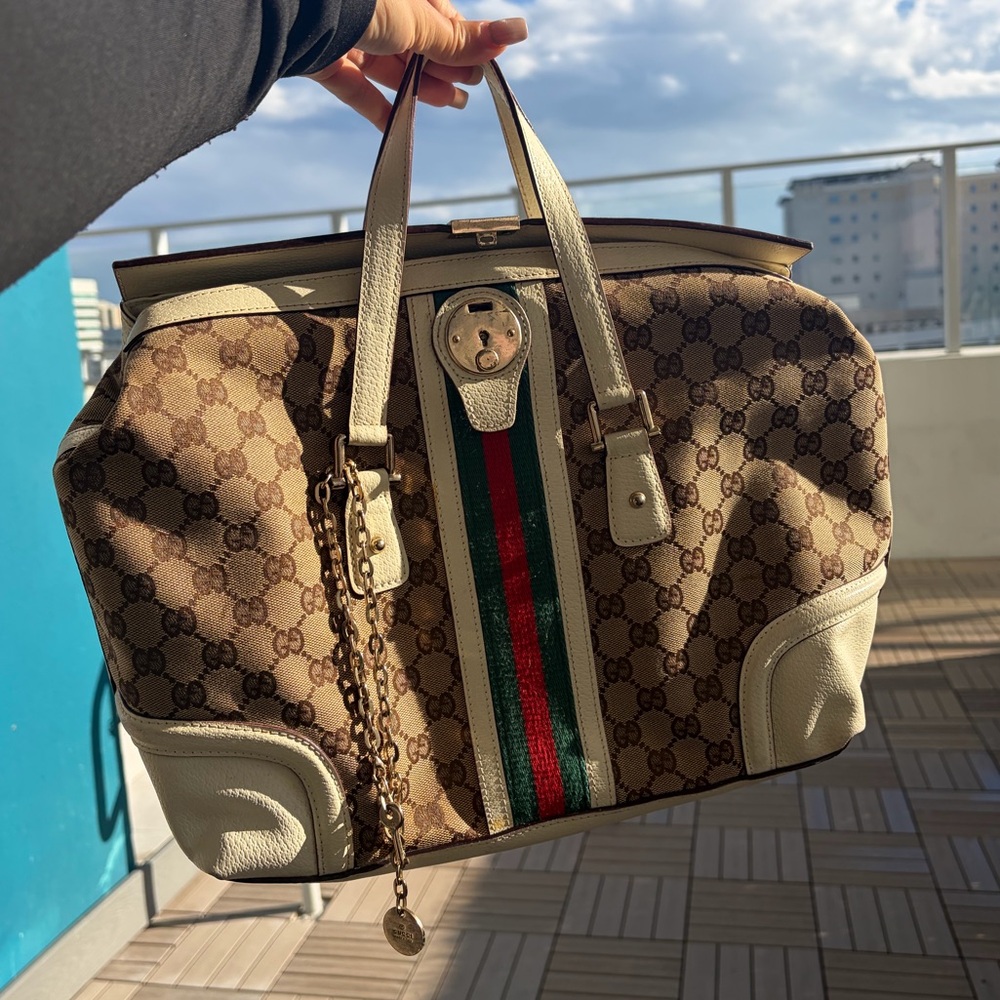 Gucci Beige and Cream Travel Bag with Signature Stripe